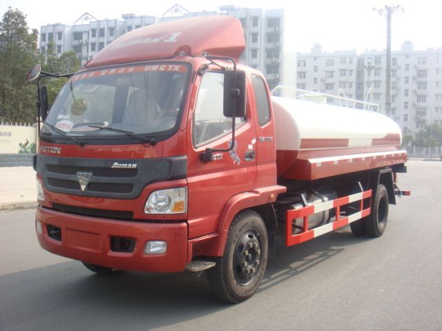 福田歐馬可11噸灑水車價格，福田灑水車價格
