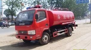 東風銳鈴4噸消防灑水車