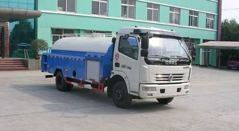 東風D7多利卡7噸高壓清洗車