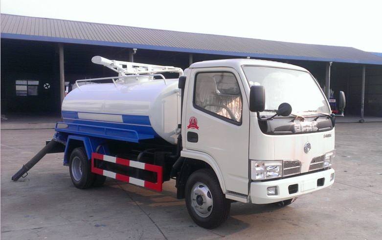 東風福瑞卡5方吸糞車（國五）