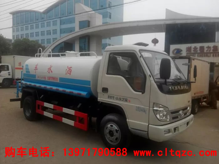 灑水車圖片
