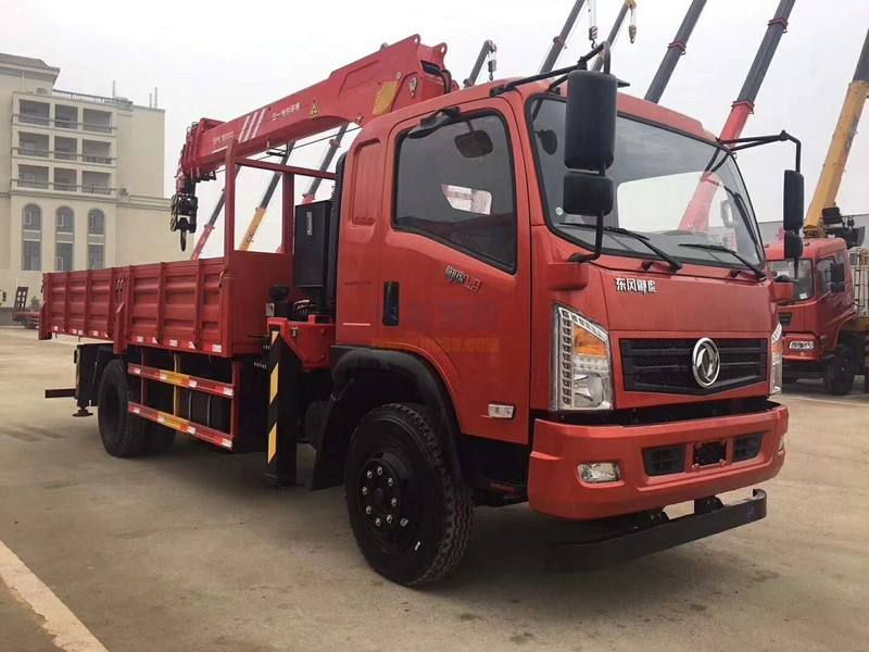 東風禦虎7噸隨車吊