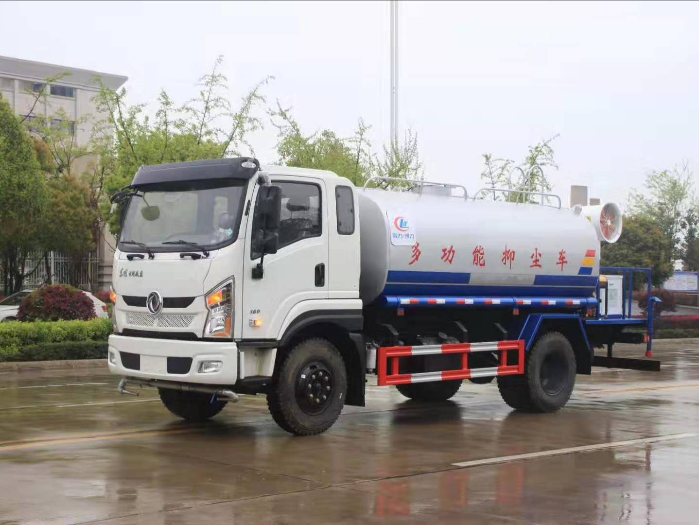 東風D1專底12噸消毒霧炮車