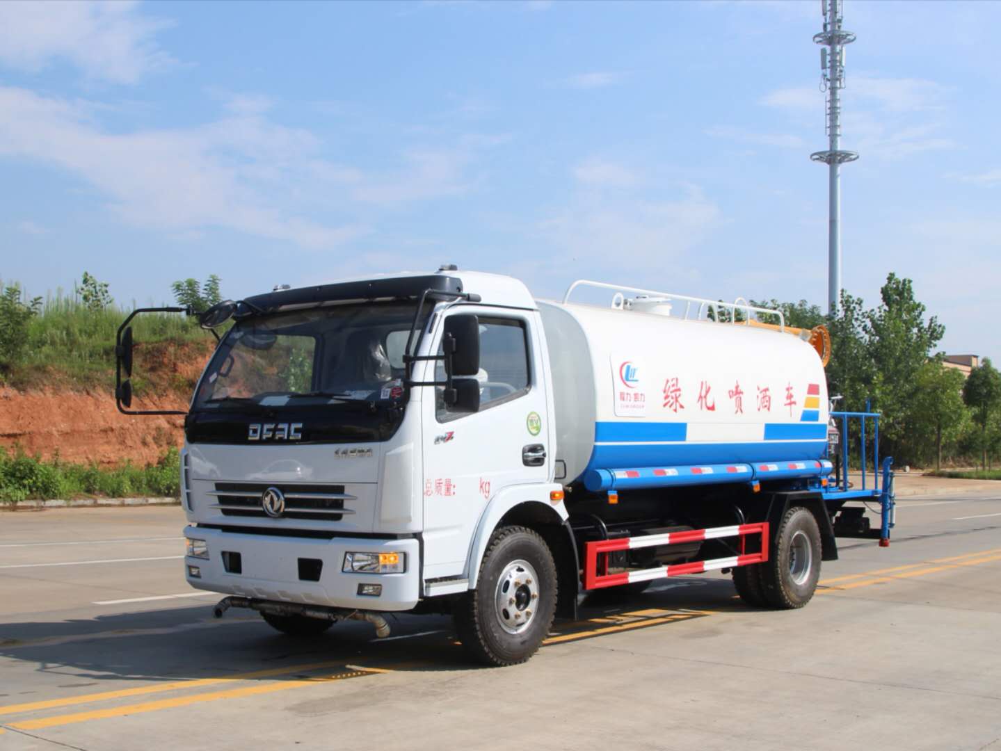 東風多利卡9噸消毒霧炮車